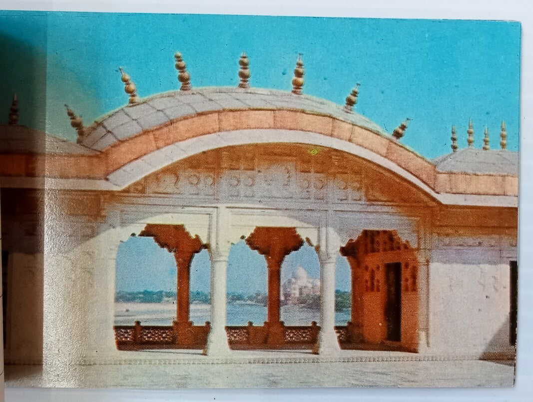AOP India Tourist booklet of 18 postcards