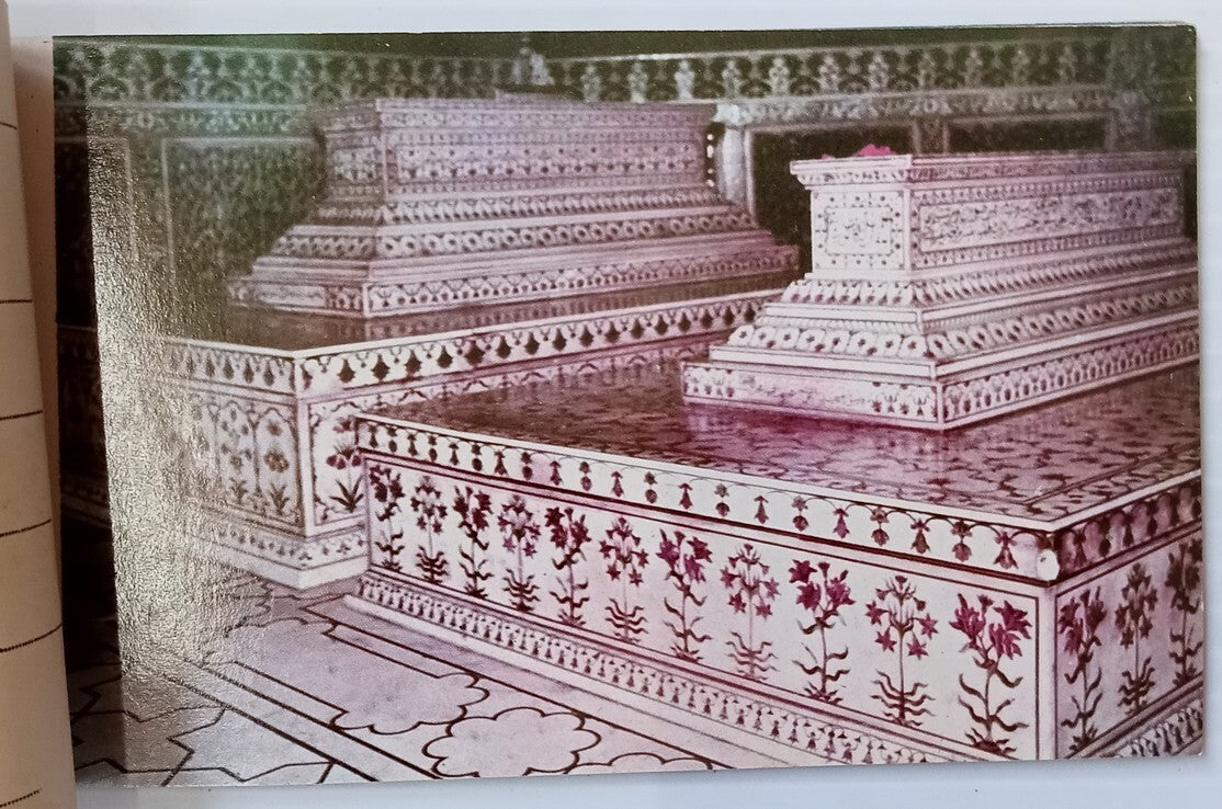 AOP India Tourist booklet of 18 postcards