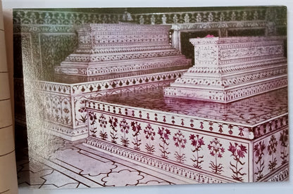 AOP India Tourist booklet of 18 postcards
