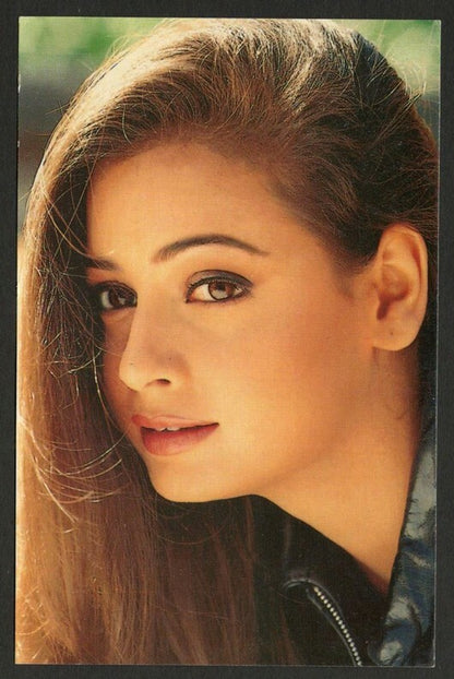 AOP India Bollywood DIYA MIRZA vintage postcard 