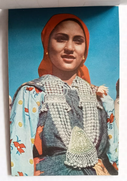 AOP VIEWS FROM INDIA vintage booklet of 10 postcards