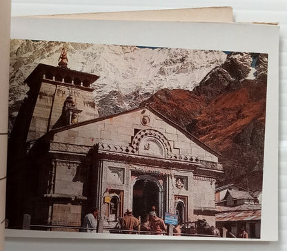 AOP India Badrinath Kedarnath Hardwar vintage tourist booklet of 16 postcards 