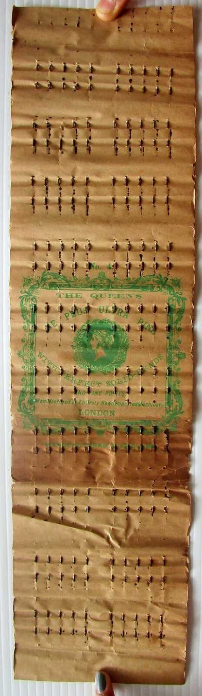 India Antique THE QUEEN’S NE-PLUS-ULTRA PINS sheet with 100 needles