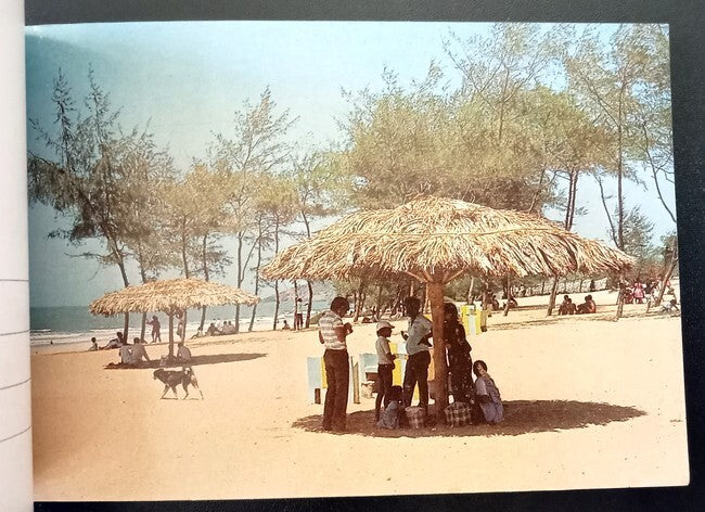 AOP India Damsan GOA souvenir booklet of 10 postcards