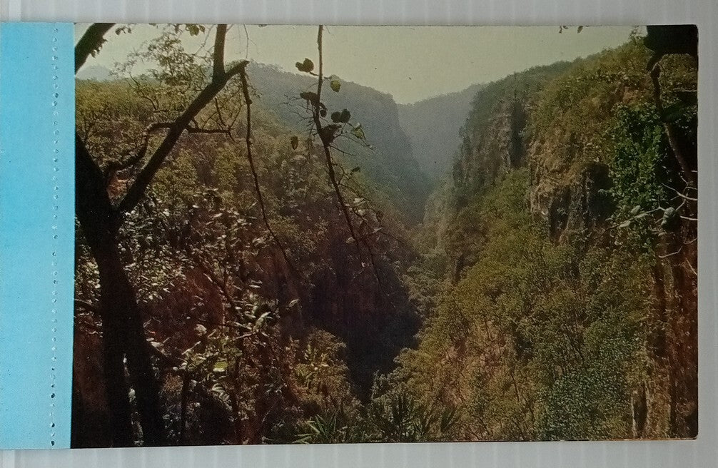 AOP India PANCHMANDI booklet of 10 postcards
