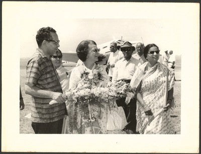 Margaret Thatcher 1976 visit to India 6.5" x 8.5" matt photo.